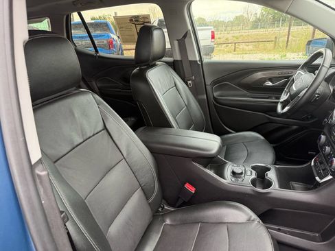 Used 2024 GMC Terrain SLT w/ Infotainment Package II AWD/4WD image 15