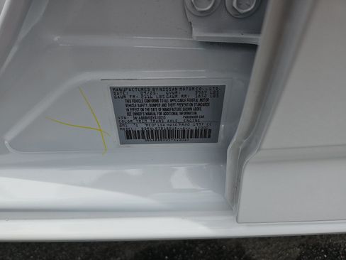 Used 2025 Nissan Sentra S FWD image 28