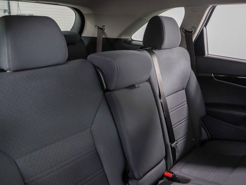 Used 2020 Kia Sorento LX FWD image 28