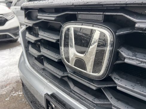 Certified 2025 Honda Pilot Sport image 28