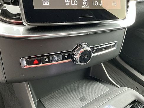 New 2026 Volvo XC90 B6 Plus w/ Protection Package image 20