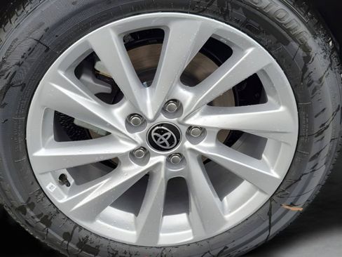 Used 2024 Toyota Camry LE FWD image 23