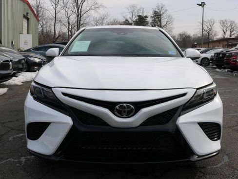 Used 2018 Toyota Camry SE w/ Protection Package (Q2) image 2