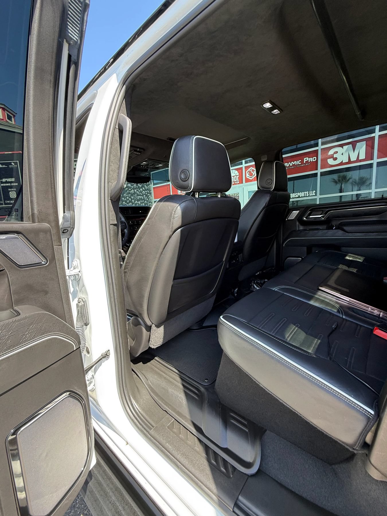 Used 2024 GMC Sierra 2500 AT4X AWD/4WD image 18