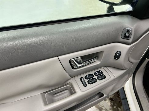 Used 2001 Mercury Sable LS image 19