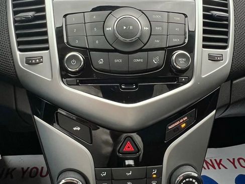 Used 2016 Chevrolet Cruze LT w/ Sun And Sound Package image 13