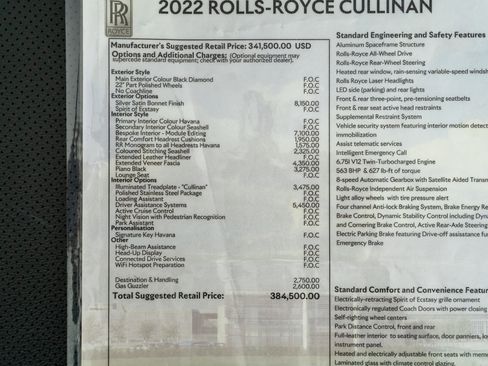 Used 2022 Rolls-Royce Cullinan image 24