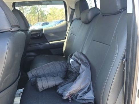 Used 2021 Toyota Tacoma SR image 6