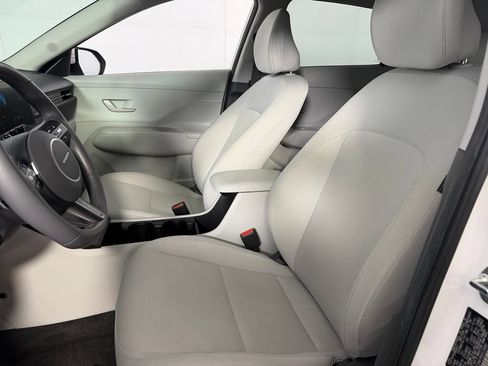 Used 2024 Hyundai Kona SEL FWD image 23