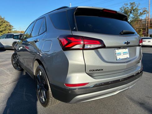 Used 2023 Chevrolet Equinox RS image 46