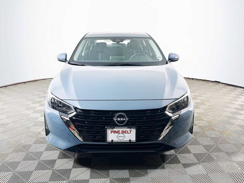 Used 2025 Nissan Sentra SV FWD image 2