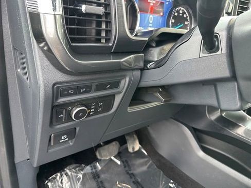 Used 2022 Ford F150 XLT w/ Equipment Group 302A High AWD/4WD image 19