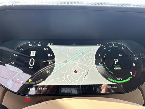 New 2026 Land Rover Range Rover SE image 13