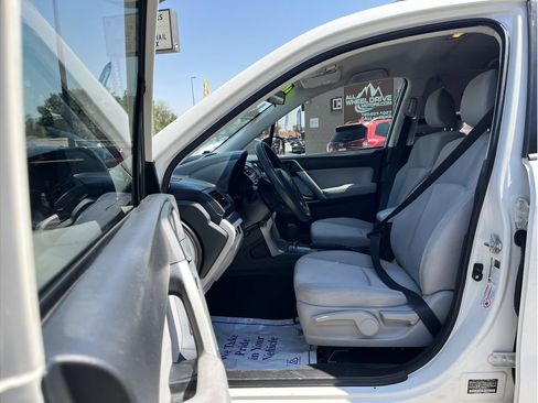 Used 2015 Subaru Forester 2.5i w/ Alloy Wheel Package AWD/4WD image 16