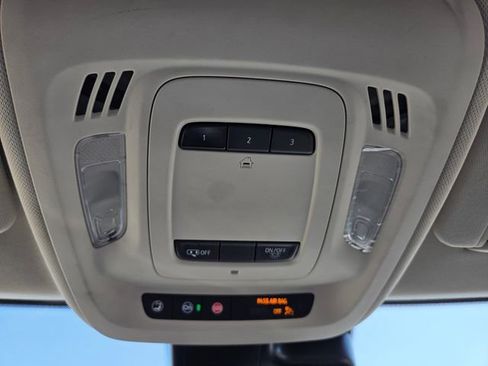 Used 2022 Buick Envision Essence w/ Technology Package I FWD image 29
