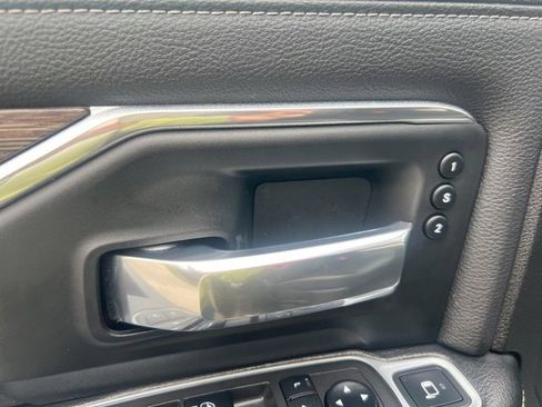 Used 2021 RAM 3500 Laramie image 13