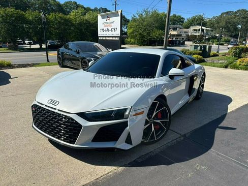 Used 2023 Audi R8 V10 performance RWD image 2