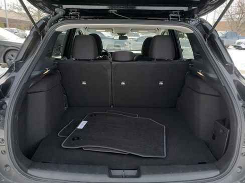 Certified 2025 Nissan Kicks SV image 7