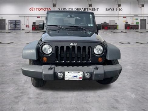 Used 2013 Jeep Wrangler Unlimited Sport AWD/4WD image 3