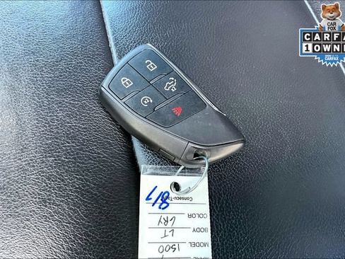 Used 2022 Chevrolet Silverado 1500 LT AWD/4WD image 11