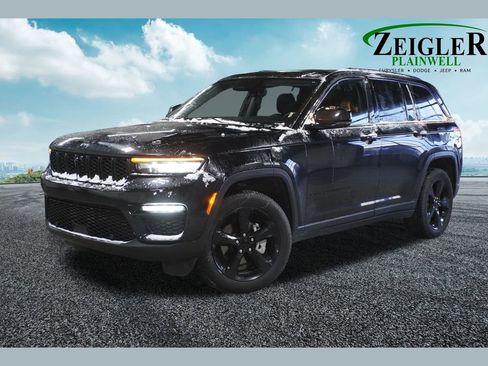 Used 2023 Jeep Grand Cherokee Limited w/ Luxury Tech Group II image 1