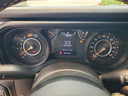 Used 2024 Jeep Wrangler Unlimited Sport AWD/4WD image 25