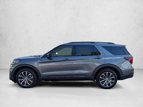 New 2026 Ford Explorer ST-Line w/ Premium Package RWD image 5