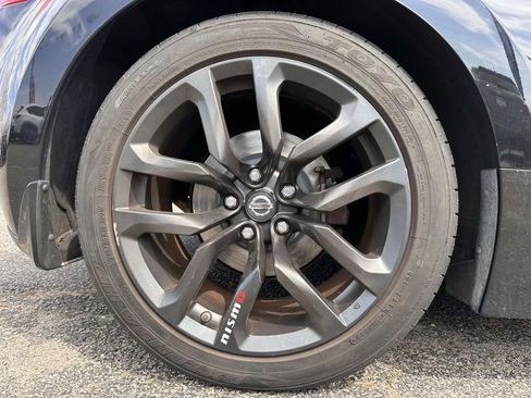 Used 2019 Nissan 370Z Roadster RWD image 6