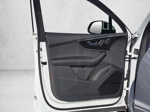 New 2026 Audi Q7 3.0T Prestige image 13