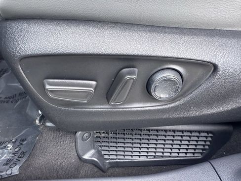 Used 2024 Toyota Sienna XLE image 20