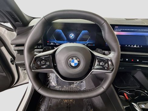 Used 2026 BMW 530i RWD image 13