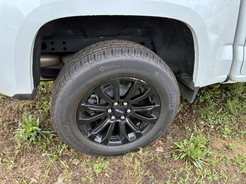 Used 2021 GMC Canyon Elevation Standard w/ Trailering Package RWD image 9