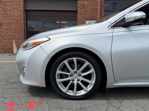 Used 2014 Toyota Avalon XLE Touring FWD image 5