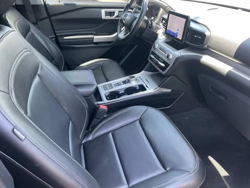 Certified 2023 Ford Explorer XLT w/ Equipment Group 202A RWD image 36
