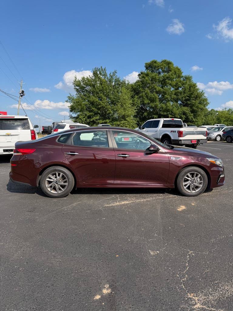 Used 2020 Kia Optima LX FWD image 2