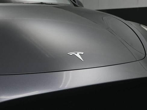 Used 2022 Tesla Model Y Performance AWD/4WD image 11