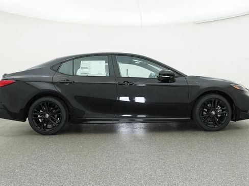 New 2026 Toyota Camry SE image 27