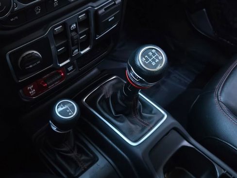 Used 2019 Jeep Wrangler Unlimited Rubicon image 20