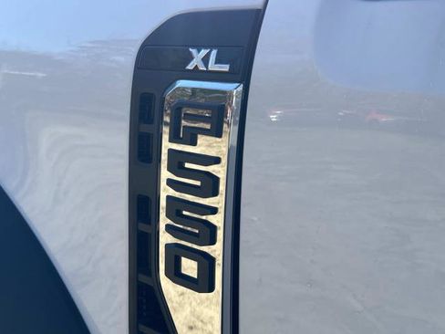 New 2026 Ford F550 4x4 Crew Cab image 6