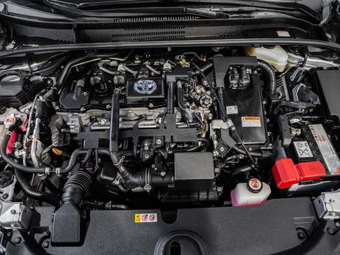 Used 2021 Toyota Corolla LE w/ Carpet Mat Package (TMS) image 16