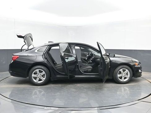 Used 2022 Chevrolet Malibu LS FWD image 48