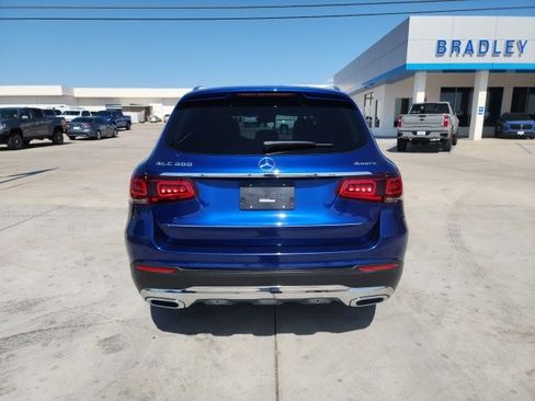 Used 2021 Mercedes-Benz GLC 300 4MATIC image 5