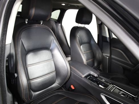 Used 2020 Jaguar F-PACE Prestige image 20