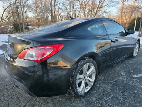 Used 2011 Hyundai Genesis 2.0T image 7
