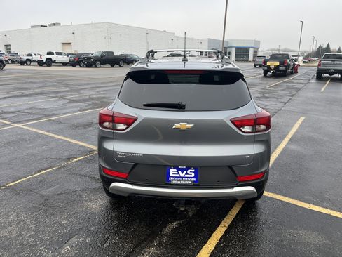 Used 2022 Chevrolet TrailBlazer LT w/ Convenience Package image 5