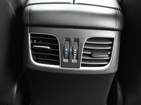 Used 2019 Genesis G80 5.0 Ultimate RWD image 15
