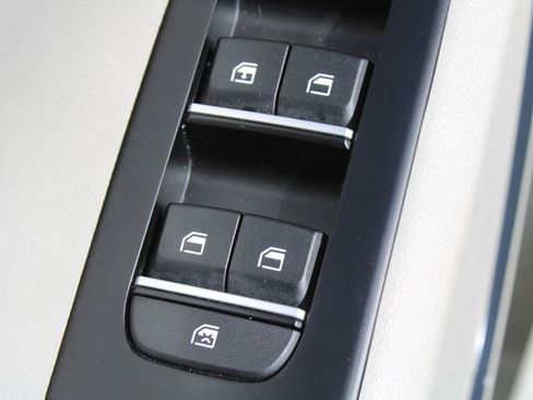 Certified 2025 Kia Soul EX image 19