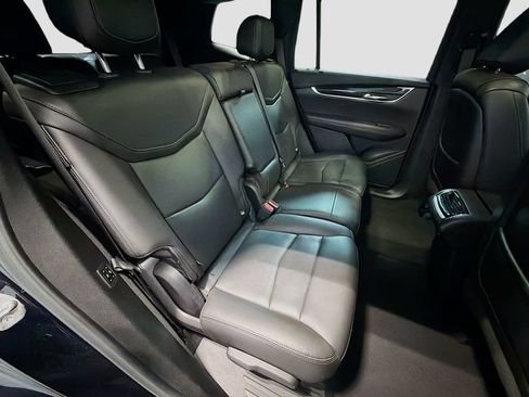 Used 2022 Cadillac XT6 Premium Luxury AWD/4WD image 30
