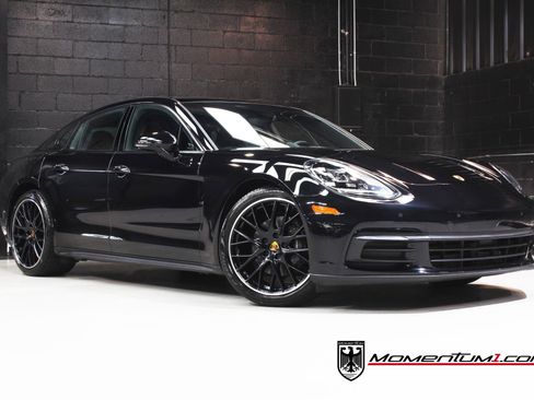 Used 2018 Porsche Panamera 4 AWD/4WD image 1