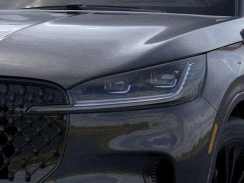 New 2026 Lincoln Aviator Reserve w/ Jet Appearance Package AWD/4WD image 18